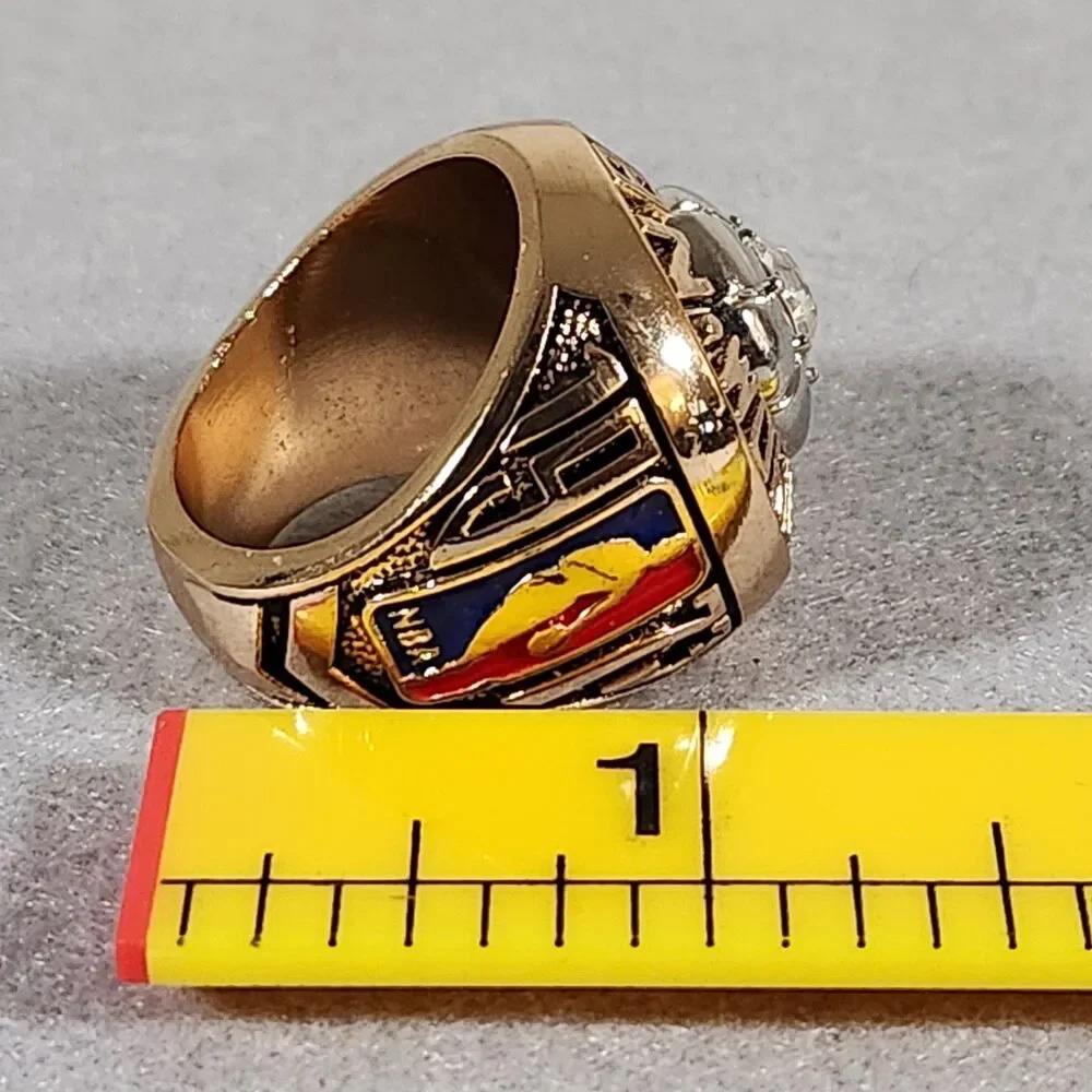 1973 New York Knicks Championship Ring Size 11